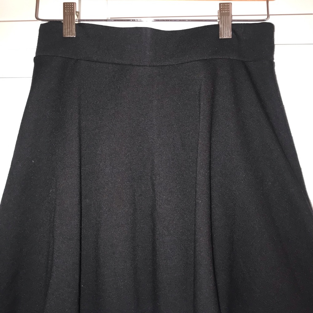 Black Skater Skirt// DECREE